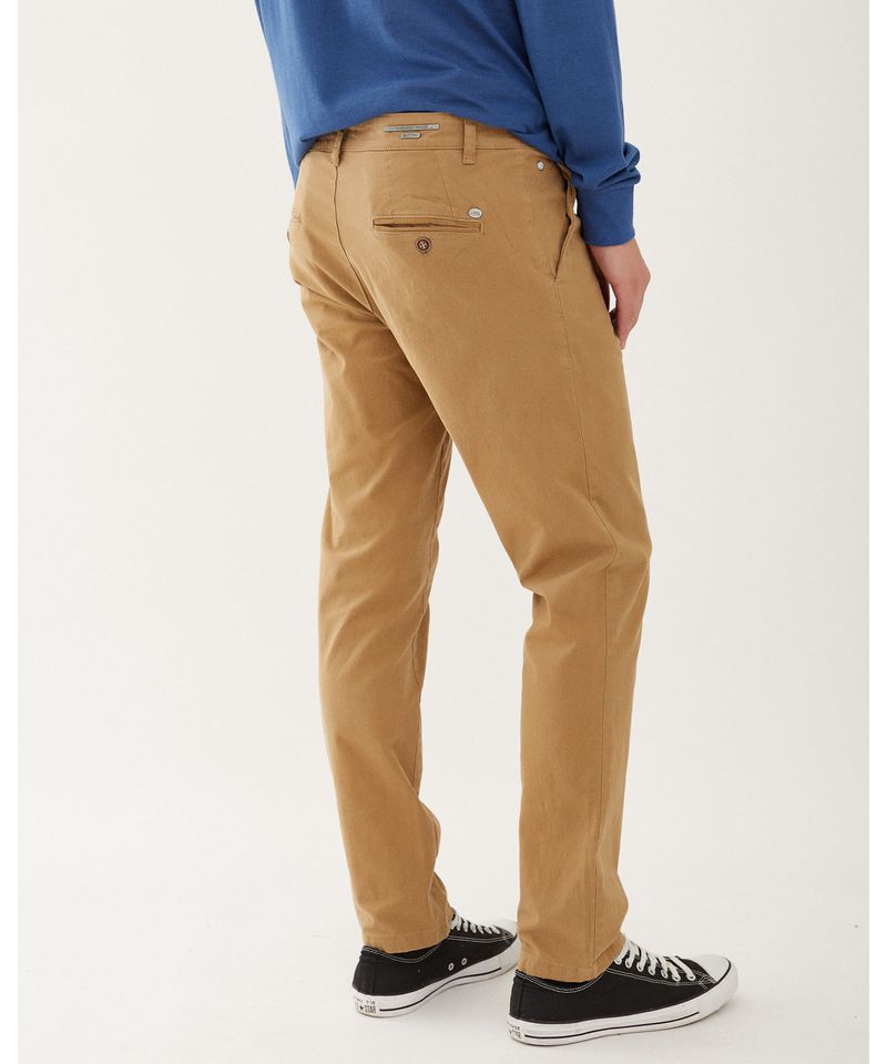 pantalon-chino-de-gabardina-hombre