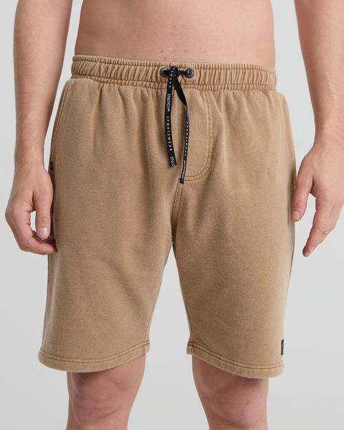 Short deportivo wall