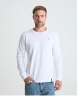 06874_601X1.jpg