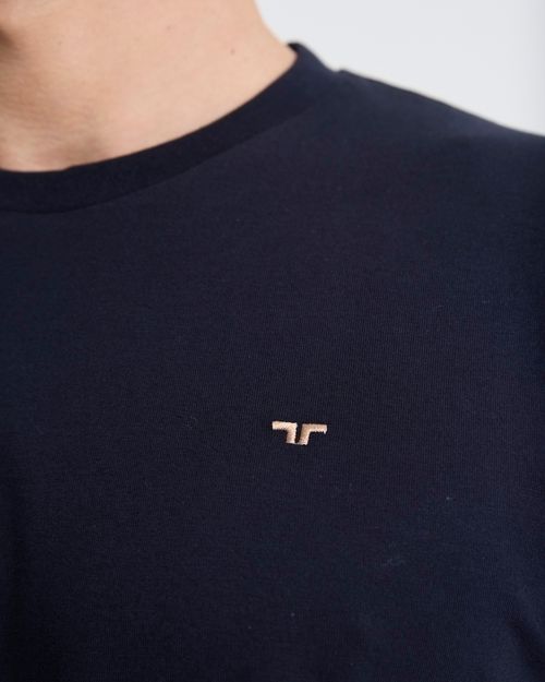 Remera fortaleza